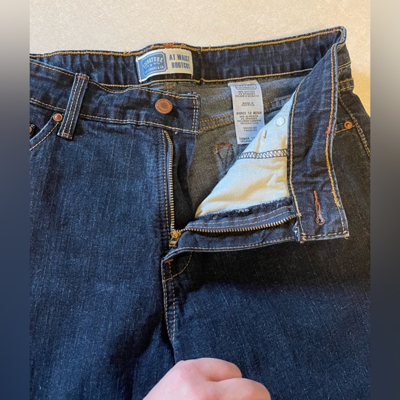 Levi's Strauss Signature Women’s At Waist Bootcut Jeans Dark
Wash Size 12 M - Picture 6 of 13